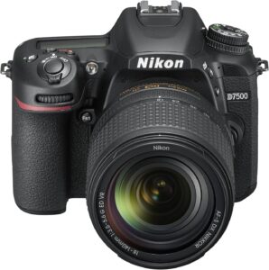Nikon-D7500-voorkant