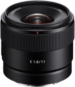 Sony-E-11mm-F1.8-voorkant
